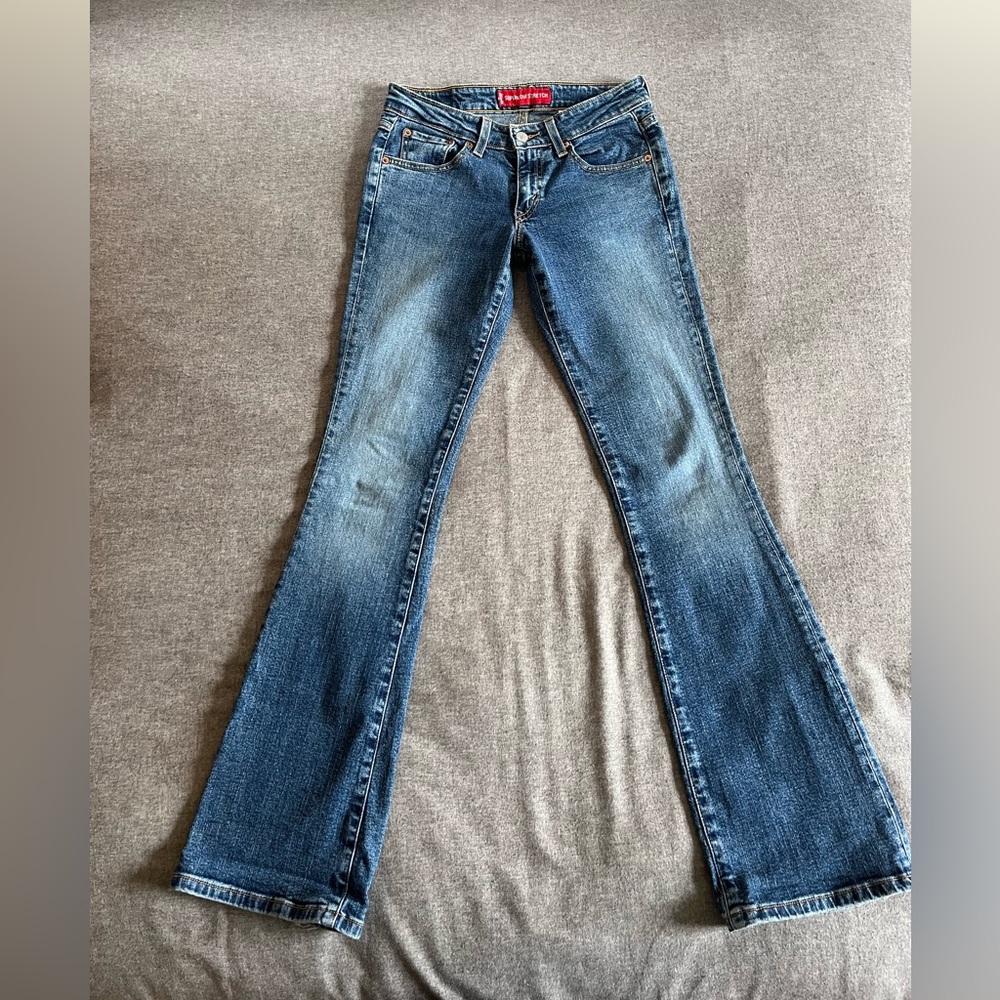 Levi’s 518 Superlow Bootcut Jeans